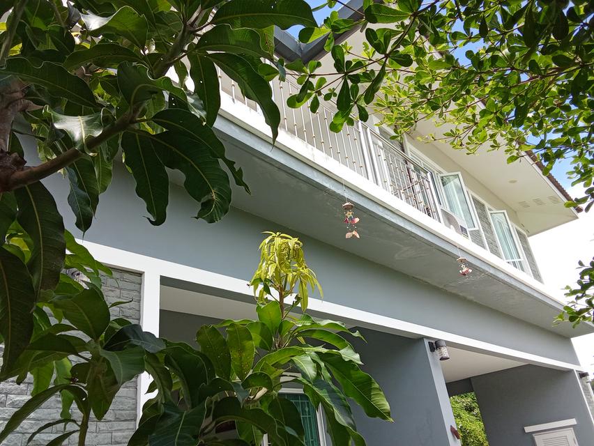 บ้านหรู 2 ชั้น สไตล์โมเดิร์น ใกล้ตลาดเจริญเจริญ ราคา3.95ล้านบาท 4