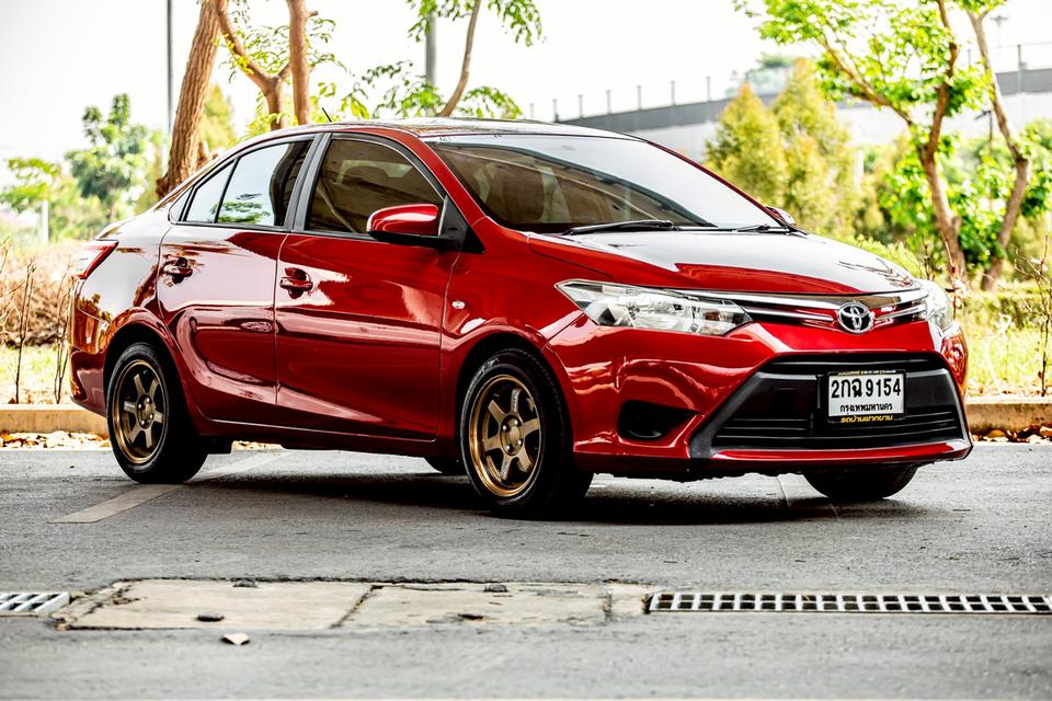 Toyota Vios 1.5J ปี 2013 สีแดง เกียร์ออโต้