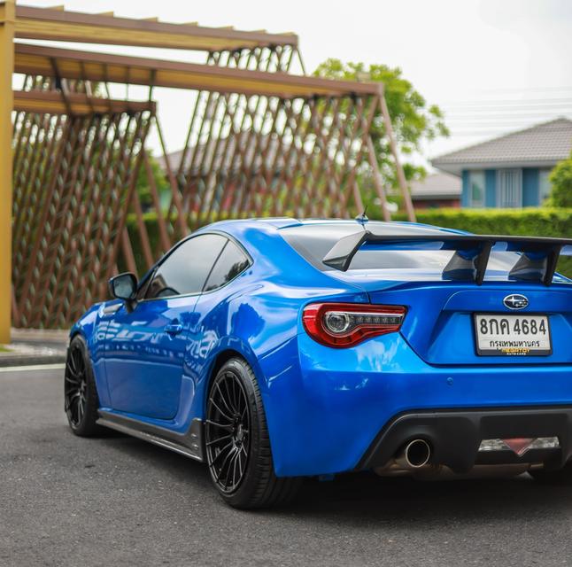 SUBARU BRZ 12