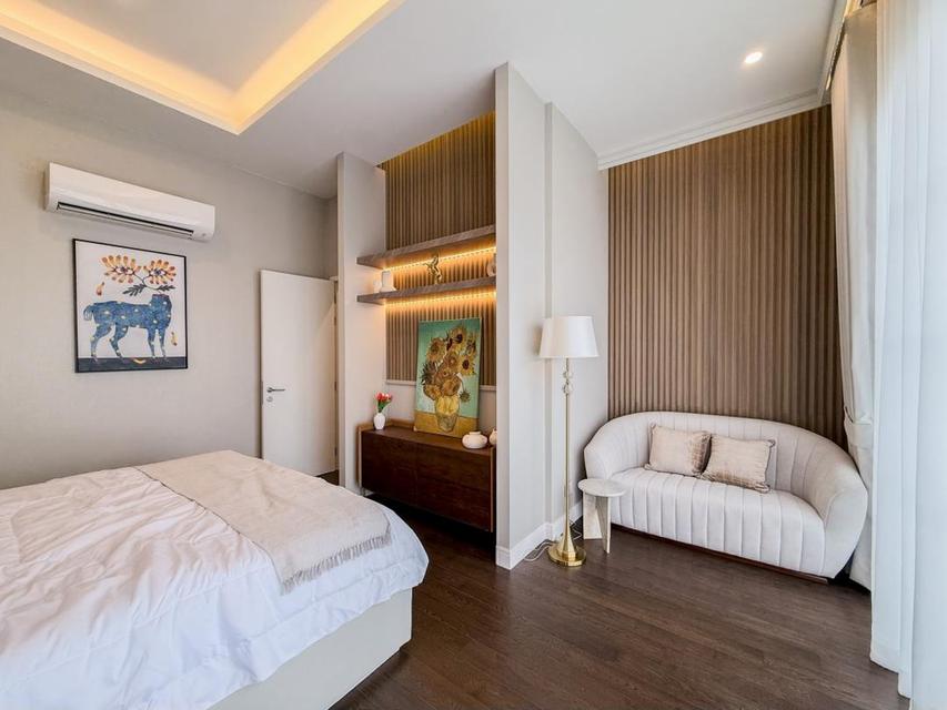 ขาย ให้เช่าบ้านเดี่ยว 2 ชั้น บ้านหรูสไตล์คฤหาสน์ นาราสิริ กรุงเทพกรีฑา 8