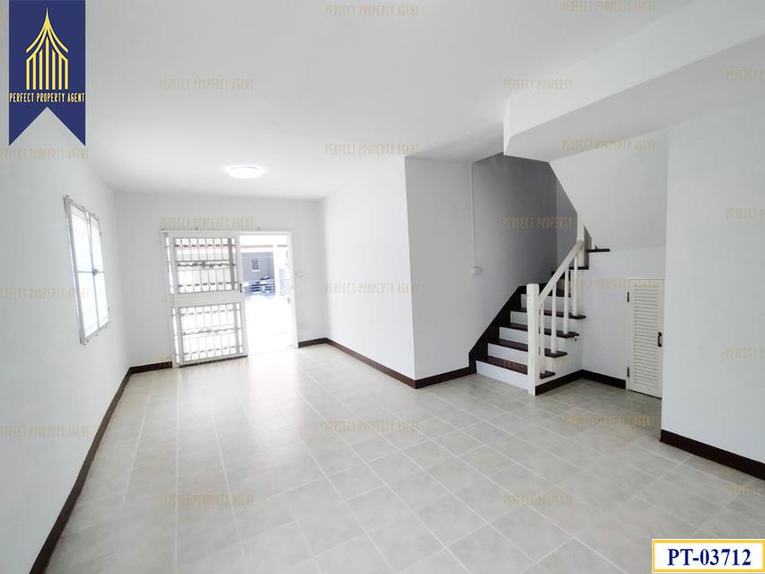 ขาย ทาวน์โฮม 2 ชั้น หลังมุม พื้นที่ด้านข้างเยอะ ฟรีโอน พนาลี ประชาอุทิศ 90 พระสมุทรเจดีย์ 7