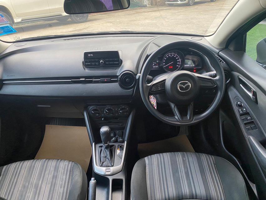  Mazda 2 1.3  Standard Sedan  3