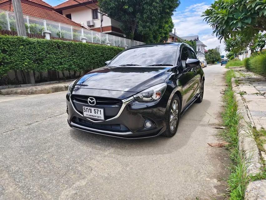 📢Mazda 2 Skyactiv ปี 2015 จด 2016📢เครื่อง 1.5 ดีเชล XD High Plus ตัวท็อป📢รถบ้านสวยๆ พร้อมใช้ ประหยัดมาก📢 Full Option ยางมิชลิน 4 เส้น รูปที่ 2