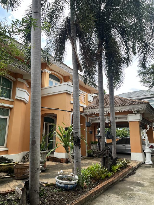 บ้านพร้อมที่ดิน 330 ตรว. แปลงใหญ่หายากในหมู่บ้านธัญธานี โฮม ออนกรีน ติดสนามกอล์ฟ เหมาะกับครอบครัวใหญ่ทำพู หรือสายเรนโนเวททำกำไร 17.9 ล้านบาท รา 2