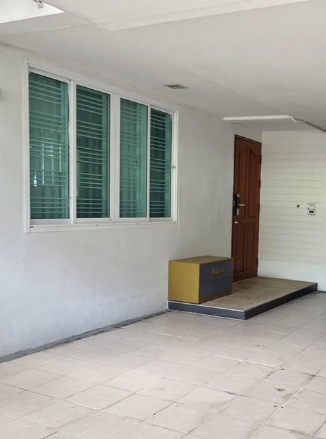 ขาย บ้านเดี่ยว 2 ชั้น รีโนเวทใหม่ทั้งหลัง ถนนวิภาวดี 16 ซ.โชคชัยร่วมมิตร  5