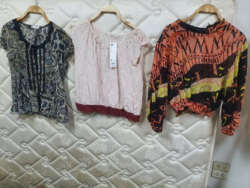 ขายเสื้อผ้าผู้หญิงมือหนึ่งราคาถูก รูปย่อยที่ 3