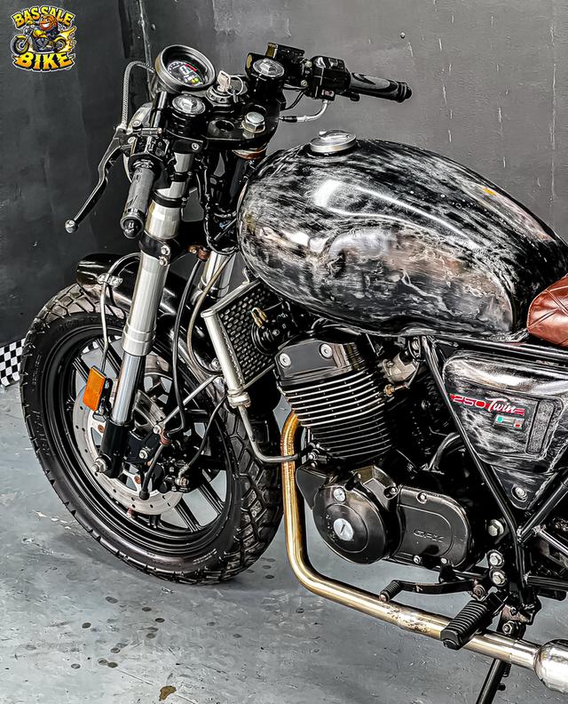 2019 GPX LEGEND 250TWIN  16