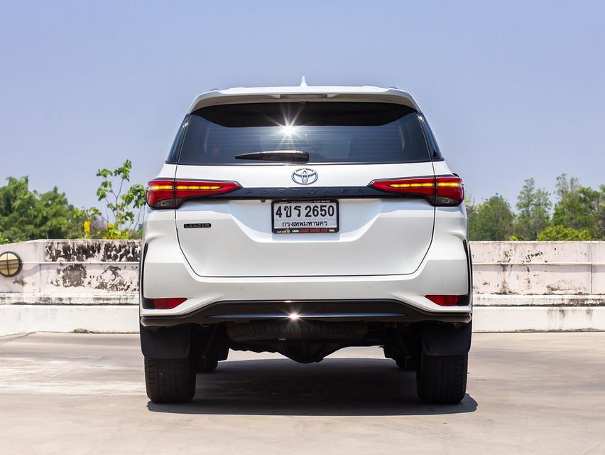TOYOTA Fortuner 2.4 Leader G 6A/T ปี 2023 รูปที่ 2