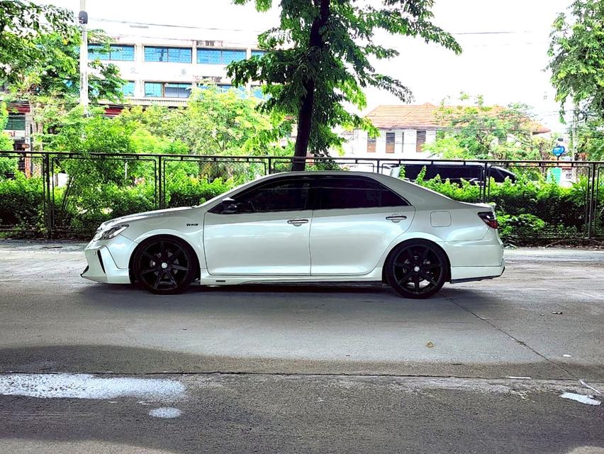 ขายรถ Toyota Camry 2.0G Estimo ปี 2015 สีขาว เกียร์ออโต้ 7