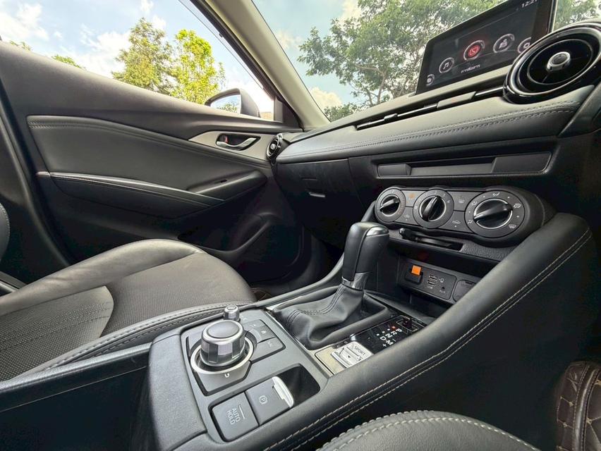 Mazda CX3 2.0 Base plus ปี 2022 จด 2023 มือสอง รูปที่ 12