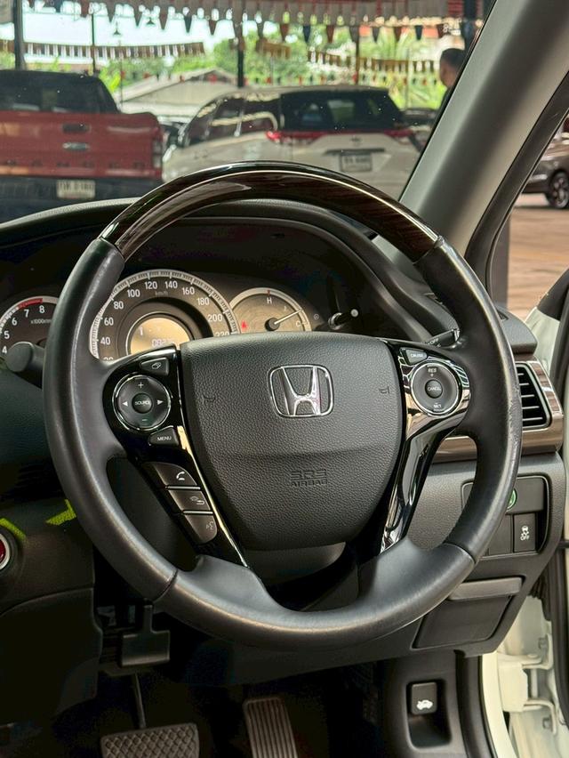 HONDA ACCORD 2.0 EL ปี2018 รถมือเดียว ออกห้างป้ายแดง 11