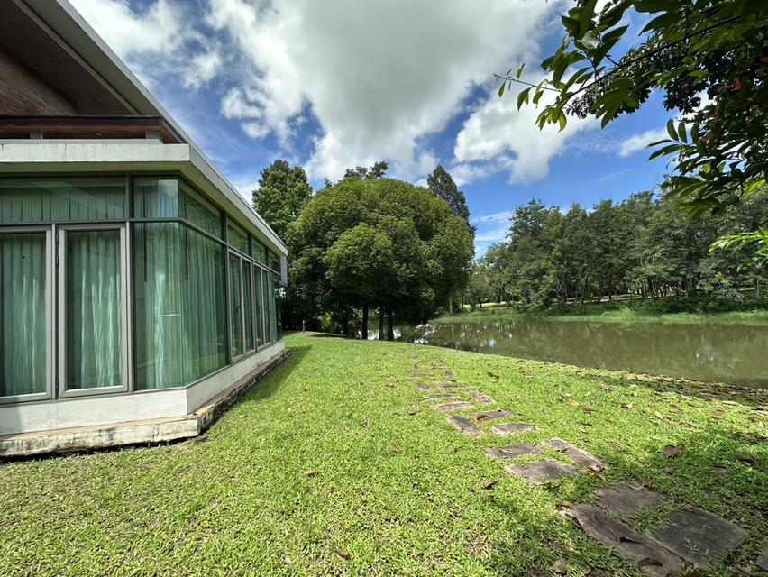 บ้านพักตากอากาศในสนามกอล์ฟสันติบุรี เชียงราย ทำเลดีติดทะเลสาาป 4