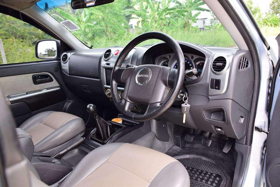 รถครอบครัว ปี2007 ขายเพียง 159000 บาท ISUZU ADVENTURE 3.0 i-TEC เกียร์M/T แอร์หน้า แอร์หลัง เบาะหนัง 3ตอน ช่วงล่างแน่นไปได้ทั้งครอบครัว โทร0957401229  11