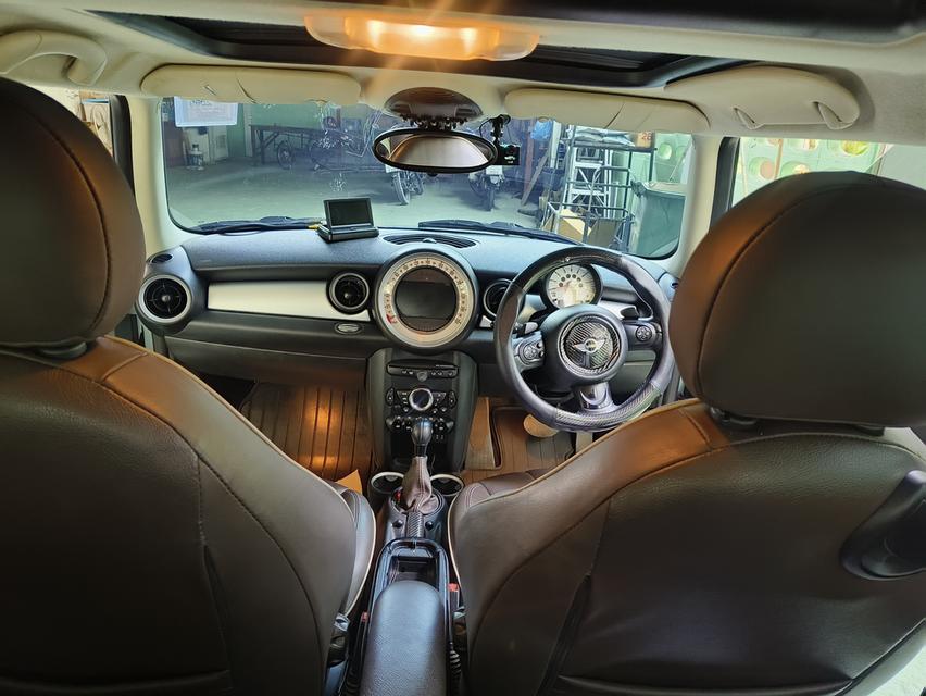 Mini cooper R56 Lci 2011แท้ รถศูนย์ สีฟ้า-ขาวเงาวับเคลือบแก้วให้แล้วทั้งคัน รูปที่ 10