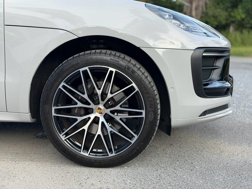 Porsche Macanปี 2022 ไมล์ 9,xxx kmราคา 3,590,000 บาท. รูปที่ 7