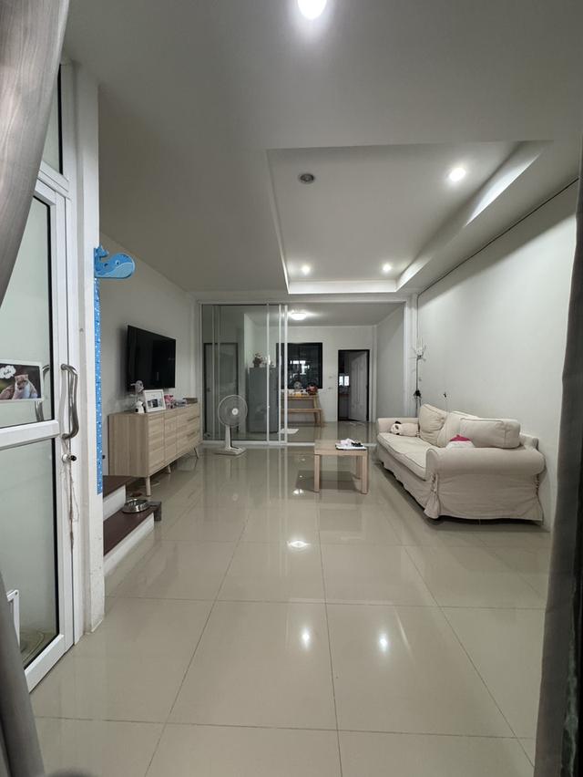 ขายทาวน์เฮ้าส์ 2 ชั้น หมู่บ้านศรีเมือง สุพรรณบุรี 3