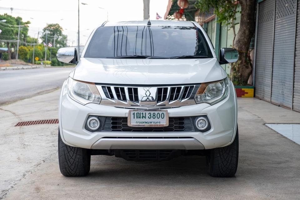 MITSUBISHI TRITON PLUS 2.4 GLS (Navi) Top 6