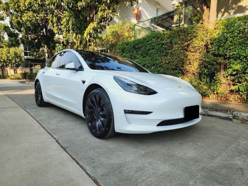 Tesla Mlodel 3 ปี 2023