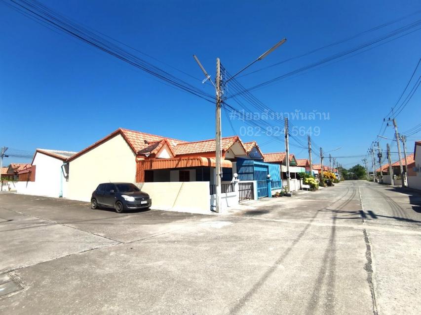 ให้เช่า ทาวน์โฮม HS052 หลังมุม มีแอร์ เฟอร์พร้อมอยู่ บ้านบึง ชลบุรี ป.ปริญญา 96 ตรม 23.9 ตรว ทำเลดี ใกล้ ตลาดชัยแสงทอง โ รูปย่อยที่ 4