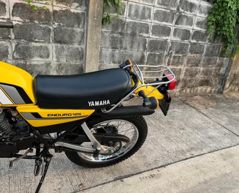 Yamaha DT125 สีเหลืองมือสอง 3