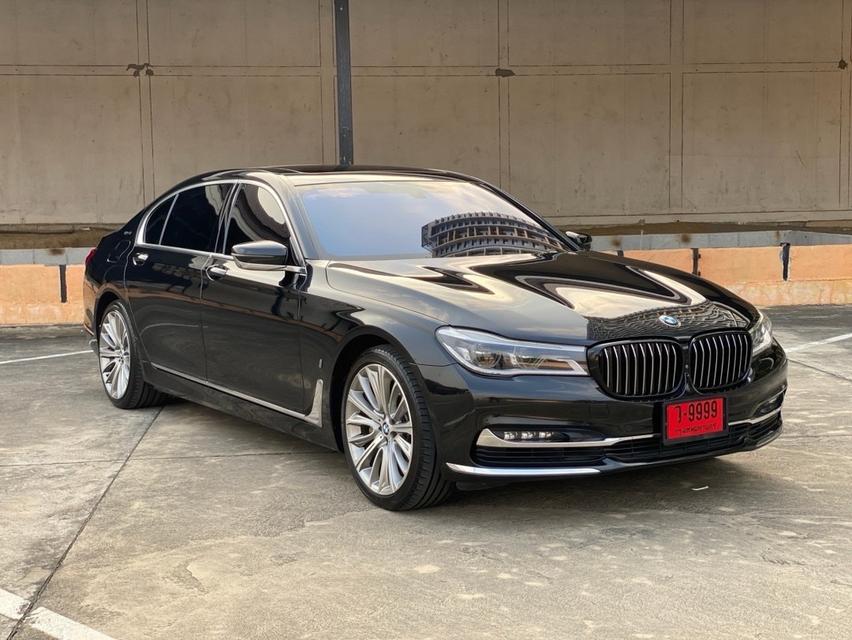 รหัสรถ PBG9999 BMW 740Le xDrive Pure Excellence ปี 2017 จดปี 2018