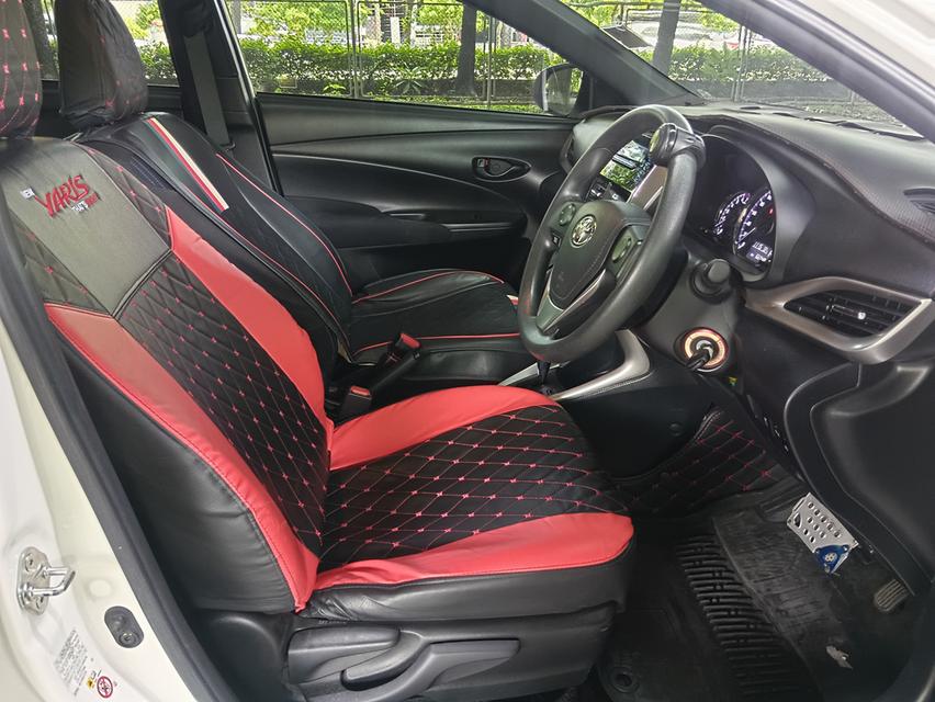 Toyota yaris 1.2entry cvt 2019 ราคา 329,000 10