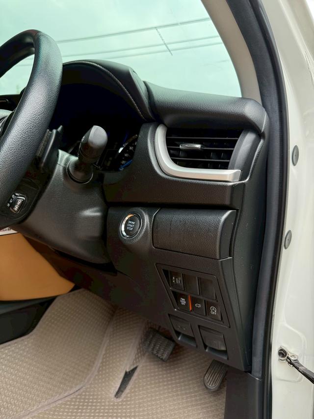 ขาย Toyoya Fortuner 2.8V 4wd ปี16 8