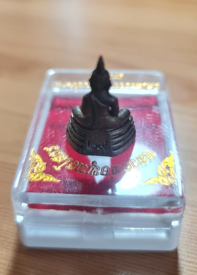 รูปหล่อ หลวงพ่อพุทธโสธร วัดโสธรวรารามวรวิหาร แปดริ้ว 4