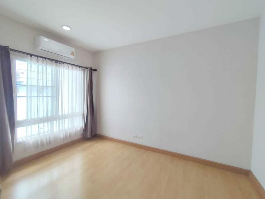 บ้าน กลางเมือง ลาดพร้าว 87 เช่า ทาวน์โฮม 3 ชั้น 4ห้องนอน 5