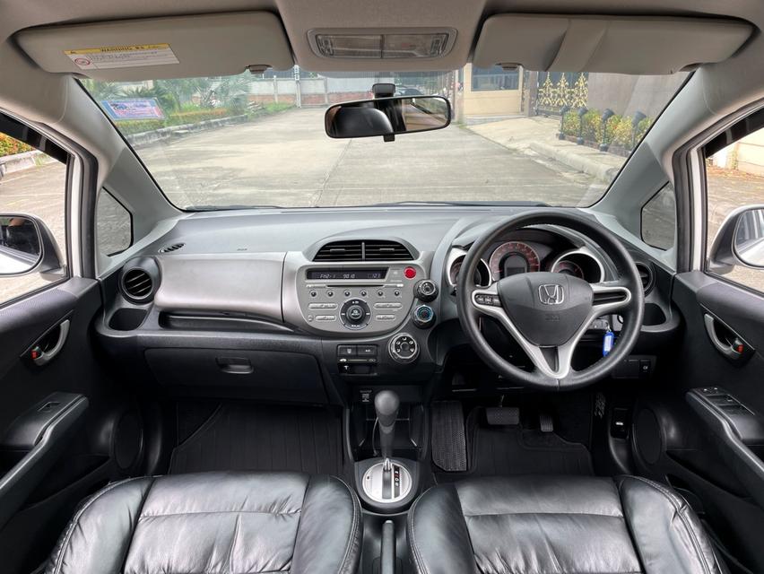 HONDA JAZZ 1.5 SV โฉมGE ปี 2009 AUTO สภาพนางฟ้า 8