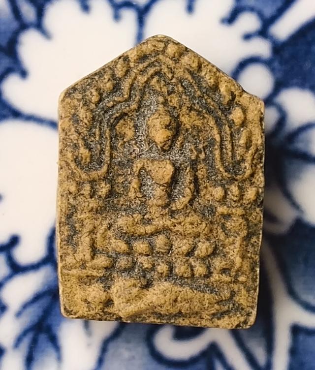 หนุมานเนื้อผงพรายหลวงปู่ทิมวัดระหารไร่ค่ะ