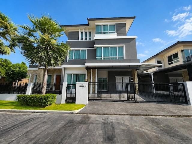 BS1065 ขาย บ้านเดี่ยว 3 ชั้น หรู Grand Bangkok Boulevard พระราม 9 ศรีนครินทร์ กรุงเทพกรีฑา ติด Wellington College ใกล้ M 1