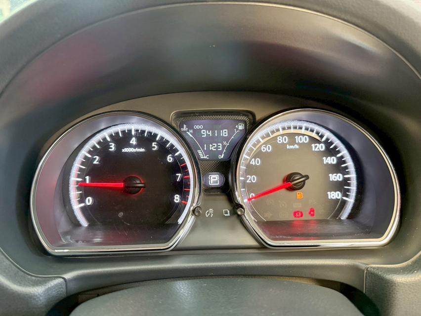 NISSAN ALMERA 1.2 E ปี2018รภสวยสภาพกริ๊บๆ 8