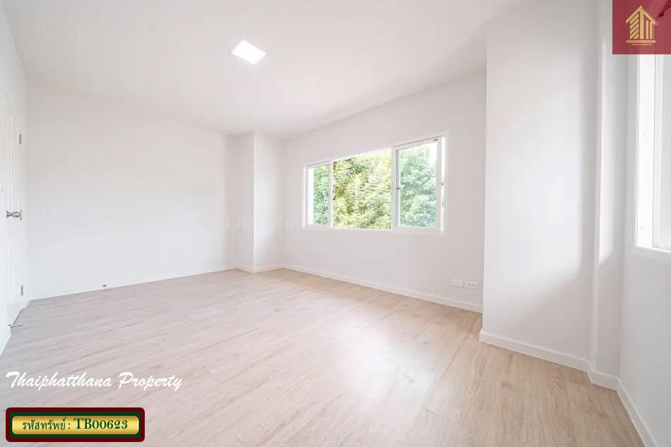 เดอะ เซนโทร วัชรพล (The Centro Watcharapol) 10