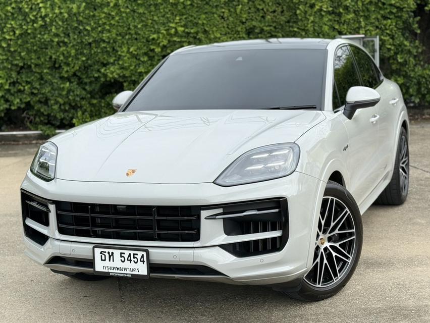 Porsche Cayenne E-Hybrid Coupe ปี2024 7