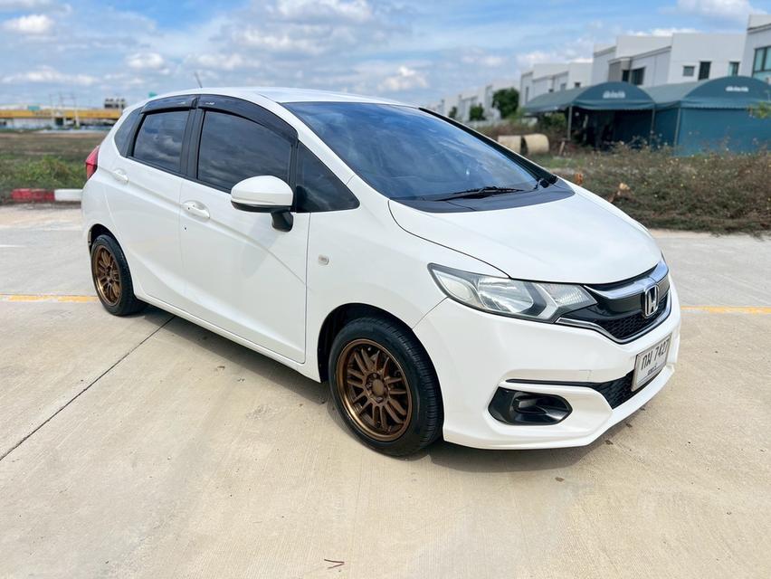 HONDA JAZZ 1.5 V เกียร์ AT ปี 2018 สีขาว มือเดียวป้ายแดง ไมล์แท้ 77,000 km รูปย่อยที่ 3