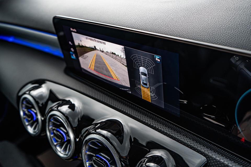 (แจ้งรหัสรถ CBL2538) Mercedes-Benz A200 AMG Dynamic 1.3 W177 AT 2022 รูปที่ 19