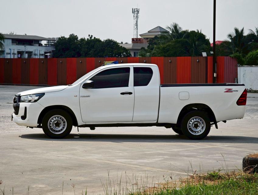 TOYOTA REVO Z-Edition Smart Cab 2.4 Entry M/T