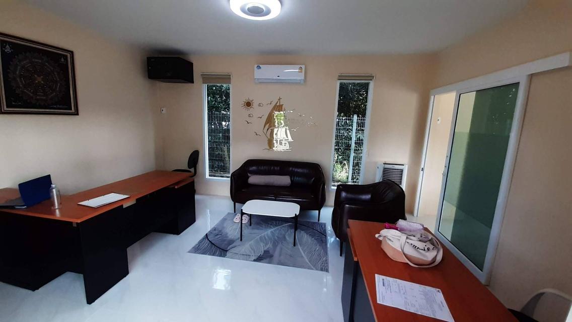 ขายโกดังพัทยา 200 ตรม. ติดถนนเส้น36 พร้อมที่ดินขนาด 1 ไร่ 3งาน 4ตรว. 5