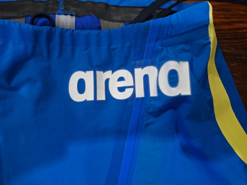 กางเกงว่ายน้ำ arena สำหรับแข่งมือสอง สภาพดี