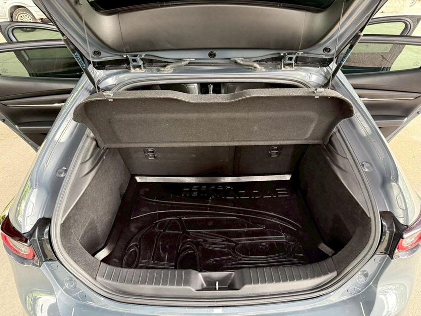 Mazda 3 2.0 SP Sports Hatchback AT ปี 2020 18