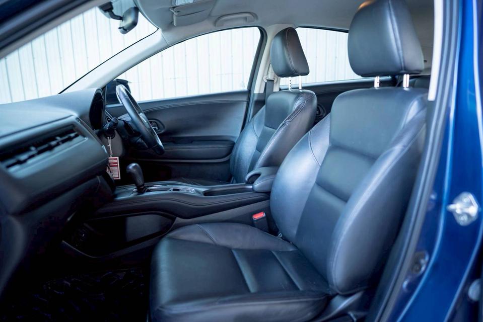 HONDA HRV 1.8 E ปี 2015 สีน้ำเงินโฉม ปี14-21 รูปที่ 13