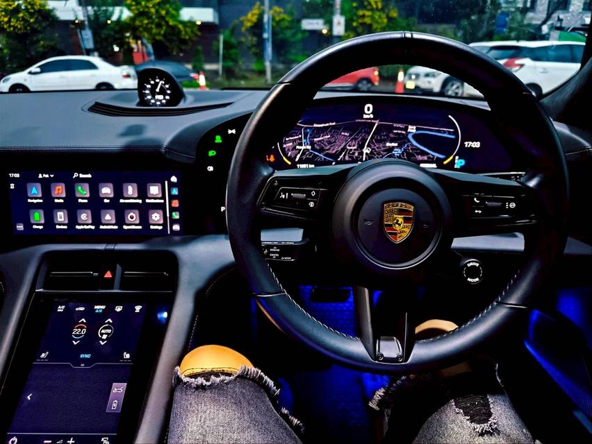 รหัสรถ KPV8255 2021 Porsche Taycan Turbo S 7