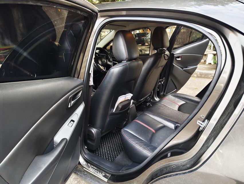 รถมาสด้า2 เบนซิน 1.3 ปี2016 ตัวtop 10