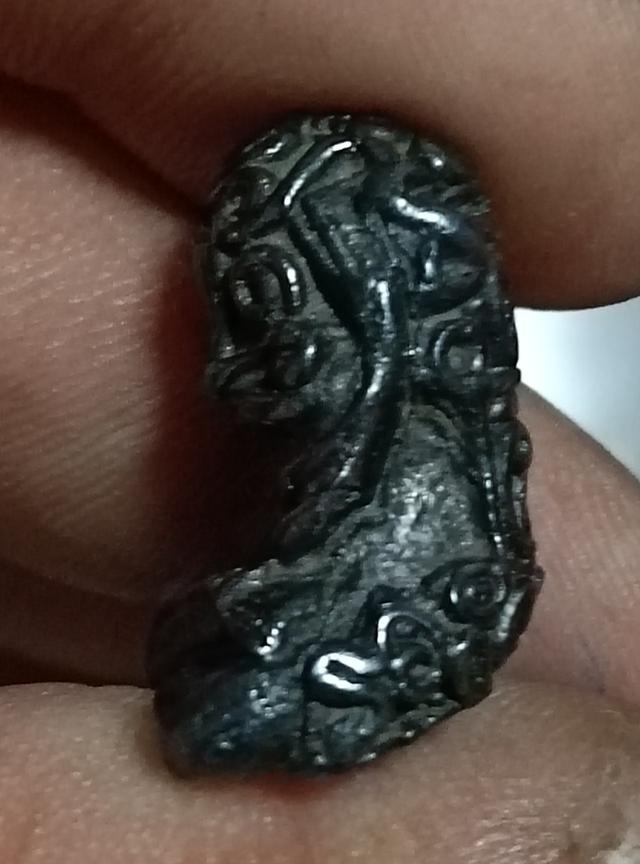 พระปิดตาเงินล้าน หลวงปู่หงษ์ ปี 2546 เนื้อเมฆพัตร วัดเพชรบุรี จ.สุรินทร์ 4