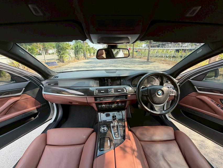 BMW 525D Top ปี11 ดีเซล สีขาวรถสวย สภาพสุดเนี้ยบ เข้าศูนย์ทุกระยะ ใช้น้อย บางเดิมทั้งคัน ไม่เคยชน 5