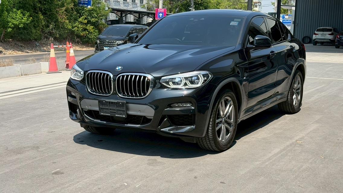 รหัสรถ KPV53 2022 BMW X4 xDrive20d M SPORT LCI รูปย่อยที่ 3