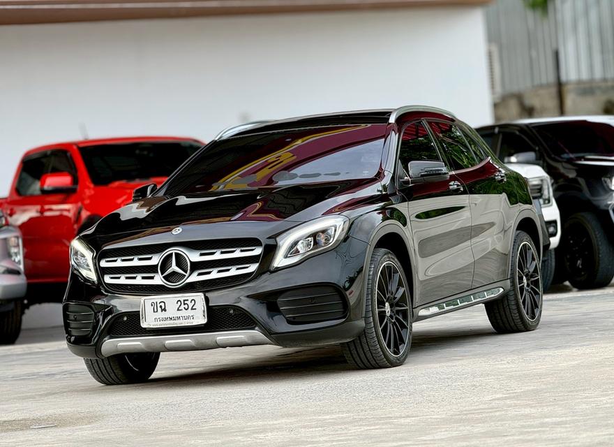Benz Gla250 ปี19