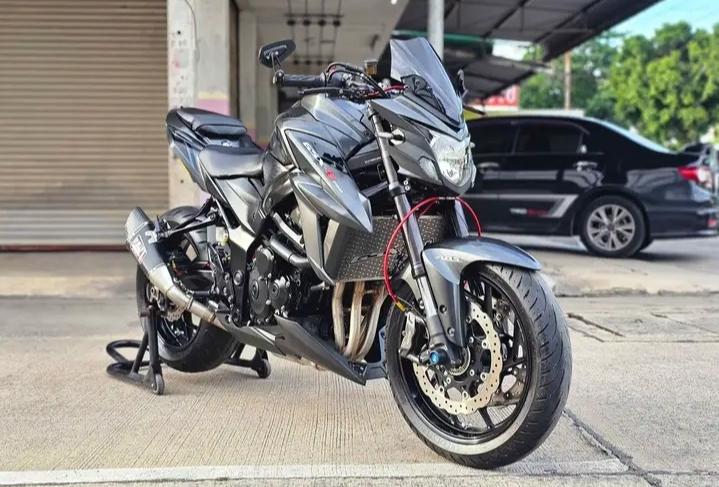 2022 Suzuki GSX-S750 5