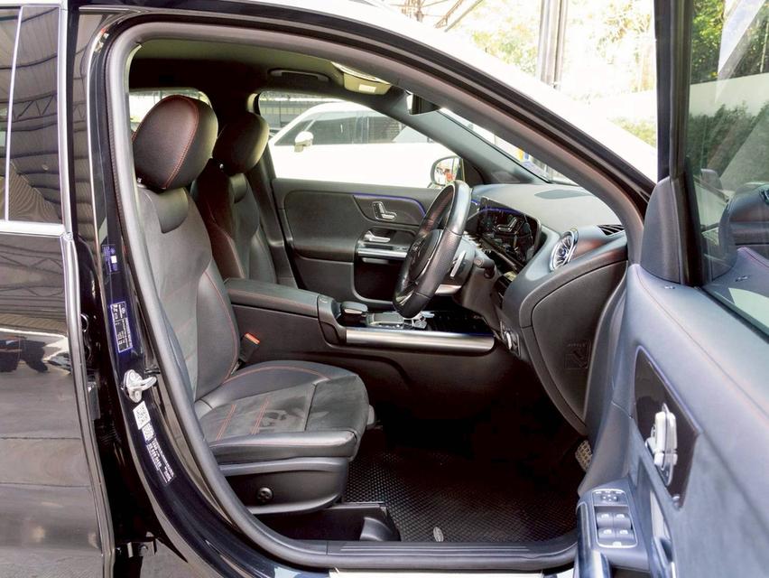 Mercedes-Benz GLA 200 1.3 AMG ♨️ #ประกันเครื่องเกียร์3ปี 30,000 km. ♨️ 13